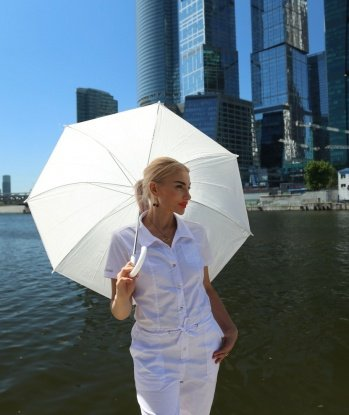 Позволь мне показать тебе, что такое настоящий эротический массаж и разнообразить твои фантазии. Я обладаю великолепной фигурой и магнетической красотой, которая не оставит тебя равнодушным. Встречусь с тобой в уютной обстановке в Москве. Мои услуги максимально разнообразны - от классического секса и оральных ласк, до ролевых игр и легкого БДСМ. Регулярно получаю восторженные отзывы от своих клиентов. Убедись в этом сам, оценив качество и красоту моих фото. Жду твоего звонка, чтобы сделать нашу встречу незабываемой! 💋💦🔥 Мария